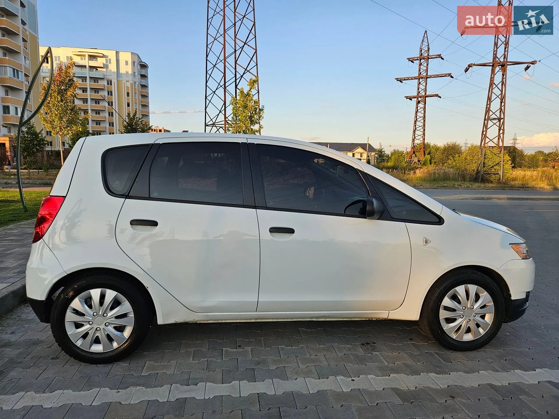 2011 Mitsubishi Colt - мініатюра 3