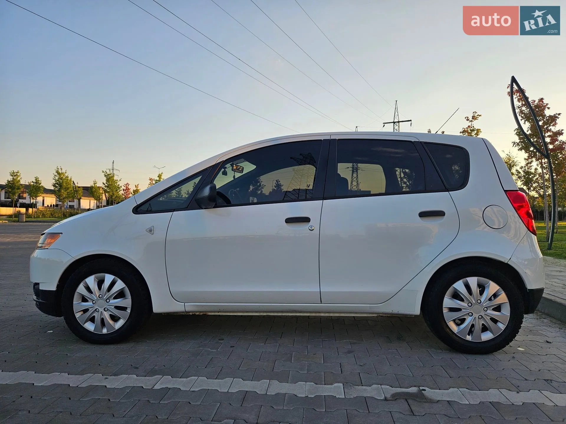 2011 Mitsubishi Colt - мініатюра 7