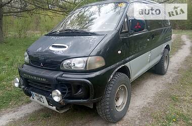 Мінівен Mitsubishi Delica 1994 в 