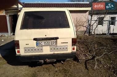Минивэн Mitsubishi Delica 1986 в 