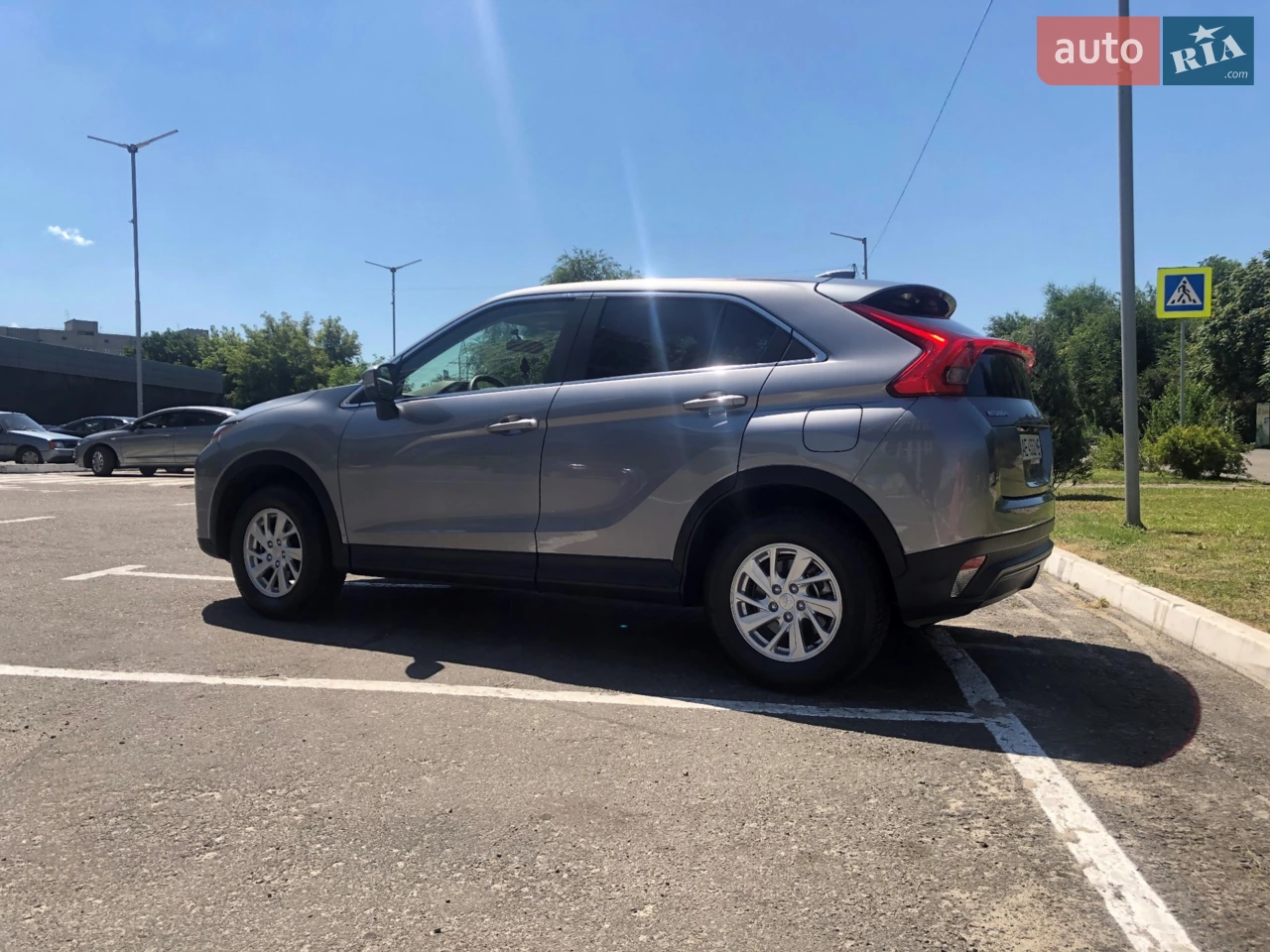 2018 Mitsubishi Eclipse Cross - мініатюра 8