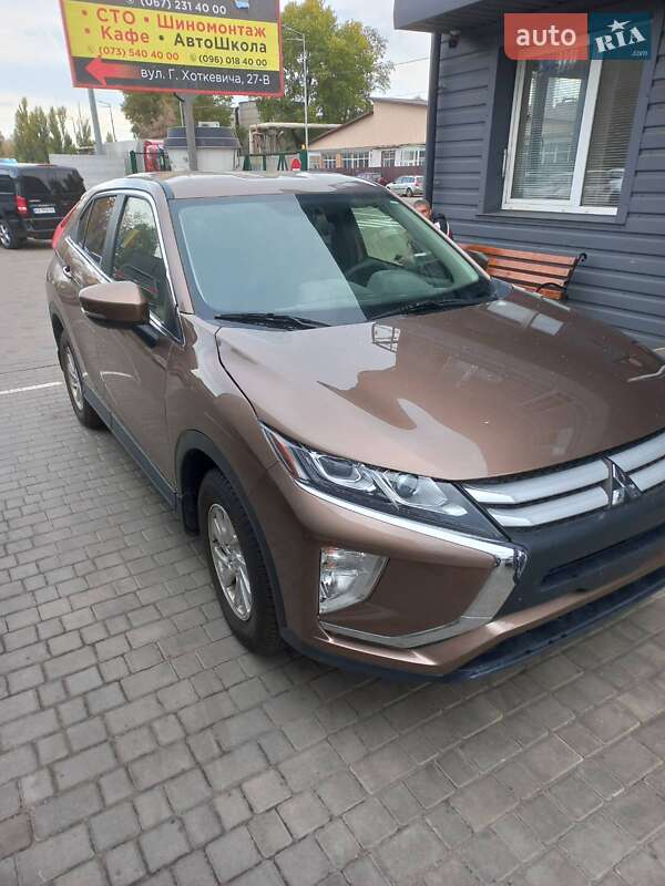 Внедорожник / Кроссовер Mitsubishi Eclipse Cross 2018 в Киеве