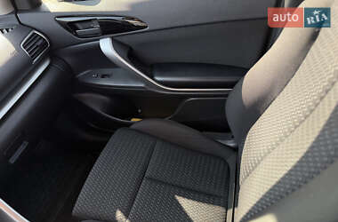 Внедорожник / Кроссовер Mitsubishi Eclipse Cross 2019 в 