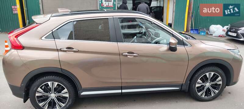 Внедорожник / Кроссовер Mitsubishi Eclipse Cross 2020 в Киеве