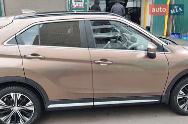 Внедорожник / Кроссовер Mitsubishi Eclipse Cross 2020 в 