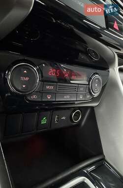 Позашляховик / Кросовер Mitsubishi Eclipse Cross 2019 в 