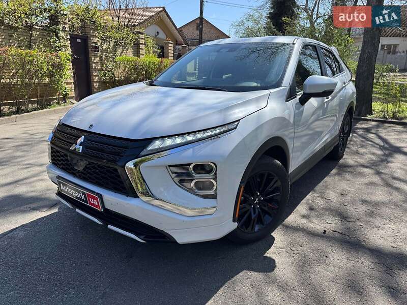 Внедорожник / Кроссовер Mitsubishi Eclipse Cross 2022 в 