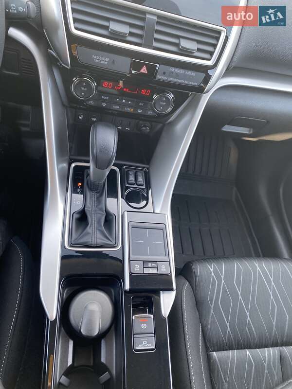 Позашляховик / Кросовер Mitsubishi Eclipse Cross 2020 в Черкасах фото 28 Позашляховик / Кросовер Mitsubishi Eclipse Cross 2020 в Черкасах