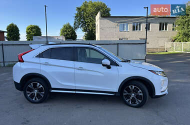 Внедорожник / Кроссовер Mitsubishi Eclipse Cross 2018 в 