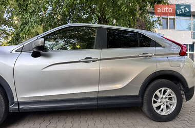 Позашляховик / Кросовер Mitsubishi Eclipse Cross 2018 в 