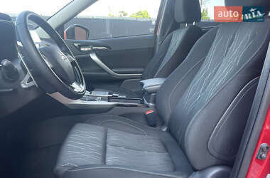 Позашляховик / Кросовер Mitsubishi Eclipse Cross 2020 в 