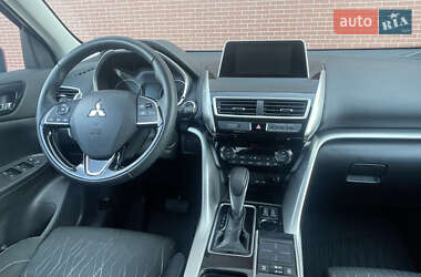 Позашляховик / Кросовер Mitsubishi Eclipse Cross 2020 в 