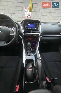 Внедорожник / Кроссовер Mitsubishi Eclipse Cross 2019 в 