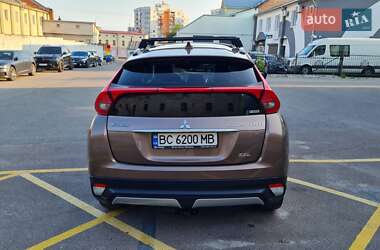 Внедорожник / Кроссовер Mitsubishi Eclipse Cross 2018 в 