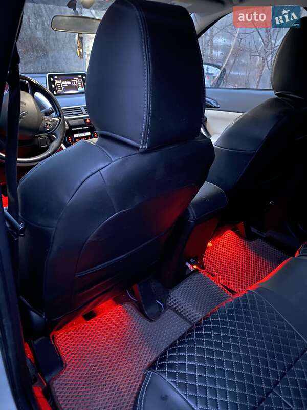 Внедорожник / Кроссовер Mitsubishi Eclipse Cross 2018 в Ирпене