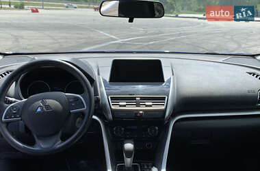 Позашляховик / Кросовер Mitsubishi Eclipse Cross 2020 в 