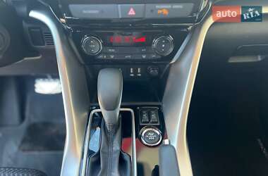 Внедорожник / Кроссовер Mitsubishi Eclipse Cross 2024 в 