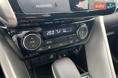Внедорожник / Кроссовер Mitsubishi Eclipse Cross 2018 в 