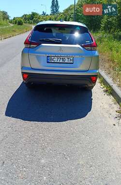 Внедорожник / Кроссовер Mitsubishi Eclipse Cross 2022 в 