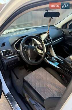 Внедорожник / Кроссовер Mitsubishi Eclipse Cross 2018 в 