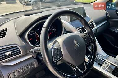 Позашляховик / Кросовер Mitsubishi Eclipse Cross 2018 в 