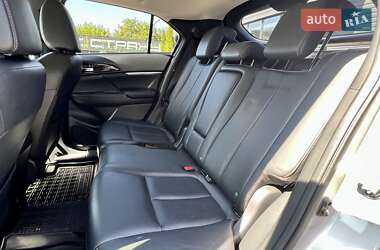 Позашляховик / Кросовер Mitsubishi Eclipse Cross 2018 в 