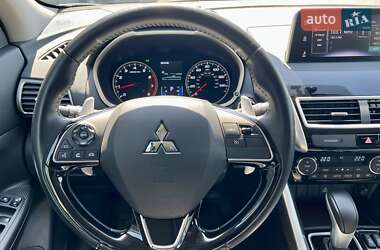 Позашляховик / Кросовер Mitsubishi Eclipse Cross 2018 в 