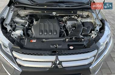 Позашляховик / Кросовер Mitsubishi Eclipse Cross 2018 в 
