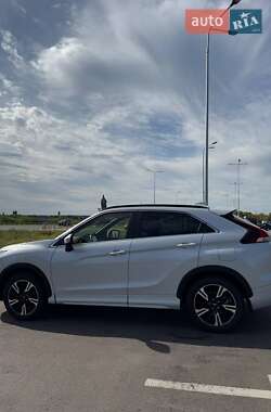 Внедорожник / Кроссовер Mitsubishi Eclipse Cross 2023 в 