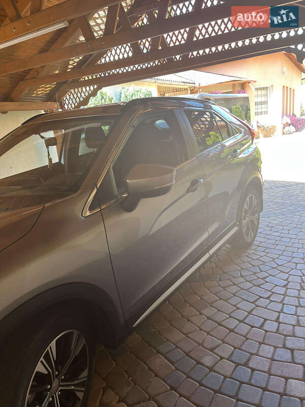 Позашляховик / Кросовер Mitsubishi Eclipse Cross 2020 в Береговому