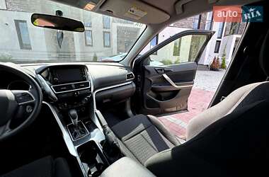 Внедорожник / Кроссовер Mitsubishi Eclipse Cross 2018 в 