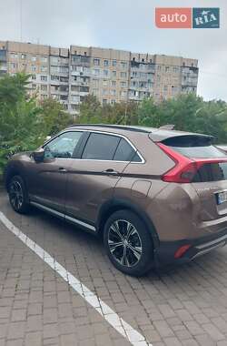 Позашляховик / Кросовер Mitsubishi Eclipse Cross 2020 в 