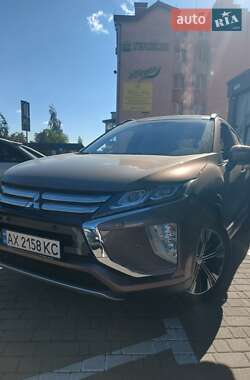 Позашляховик / Кросовер Mitsubishi Eclipse Cross 2020 в 