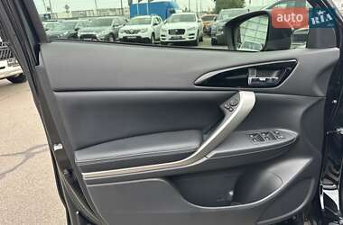 Позашляховик / Кросовер Mitsubishi Eclipse Cross 2023 в 