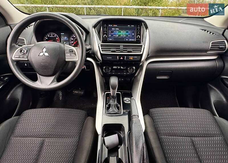 Позашляховик / Кросовер Mitsubishi Eclipse Cross 2018 в Києві фото 22 Позашляховик / Кросовер Mitsubishi Eclipse Cross 2018 в Києві
