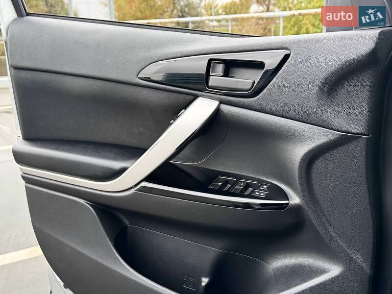 Позашляховик / Кросовер Mitsubishi Eclipse Cross 2018 в Києві фото 32 Позашляховик / Кросовер Mitsubishi Eclipse Cross 2018 в Києві