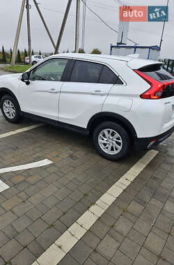 Внедорожник / Кроссовер Mitsubishi Eclipse Cross 2018 в 