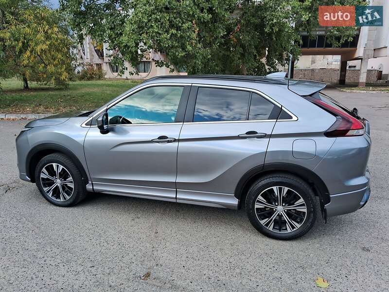 Позашляховик / Кросовер Mitsubishi Eclipse Cross 2022 в Дніпрі фото 3 Позашляховик / Кросовер Mitsubishi Eclipse Cross 2022 в Дніпрі