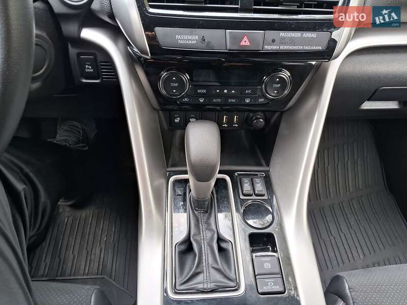 Позашляховик / Кросовер Mitsubishi Eclipse Cross 2022 в Дніпрі фото 29 Позашляховик / Кросовер Mitsubishi Eclipse Cross 2022 в Дніпрі