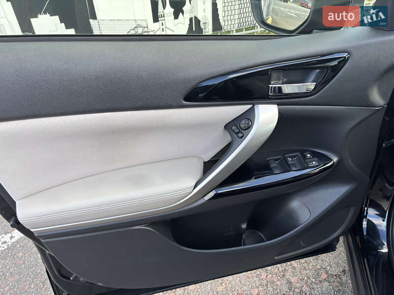 Внедорожник / Кроссовер Mitsubishi Eclipse Cross 2018 в Киеве фото 7 Внедорожник / Кроссовер Mitsubishi Eclipse Cross 2018 в Киеве