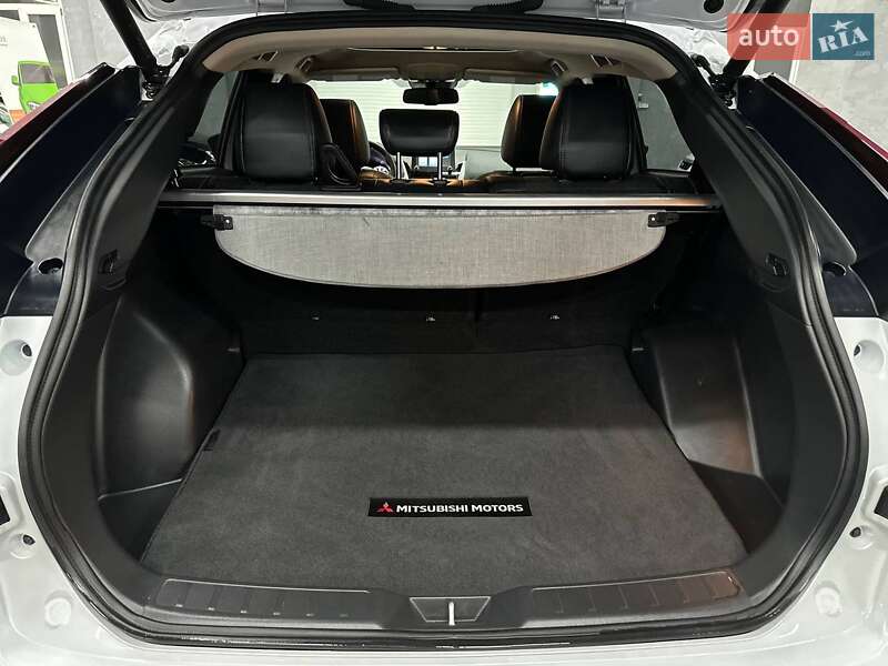 Внедорожник / Кроссовер Mitsubishi Eclipse Cross 2023 в Каменском фото 25 Внедорожник / Кроссовер Mitsubishi Eclipse Cross 2023 в Каменском