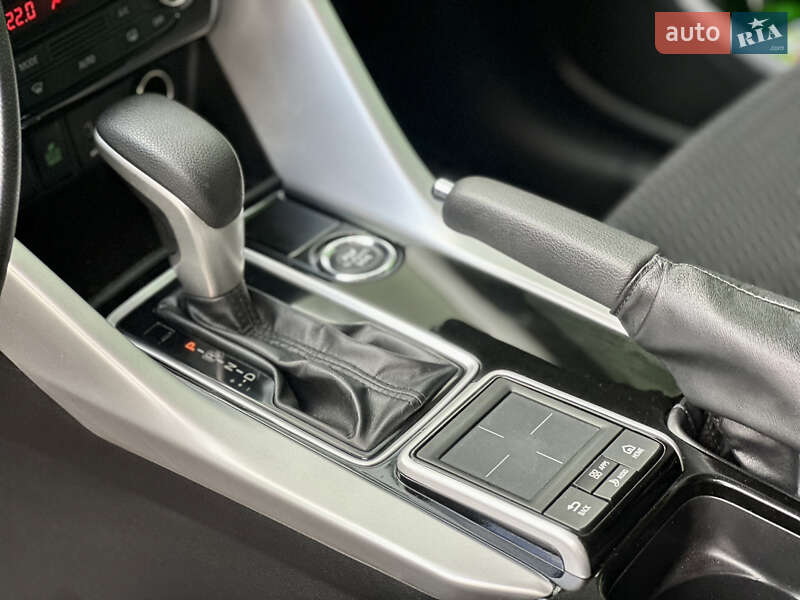 Внедорожник / Кроссовер Mitsubishi Eclipse Cross 2018 в Киеве