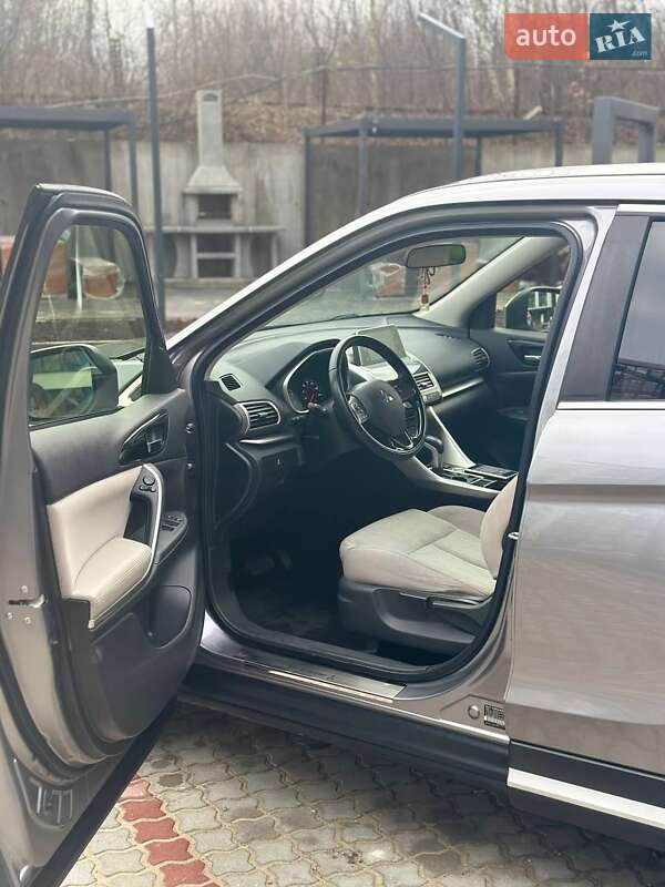 Внедорожник / Кроссовер Mitsubishi Eclipse Cross 2018 в Ивано-Франковске