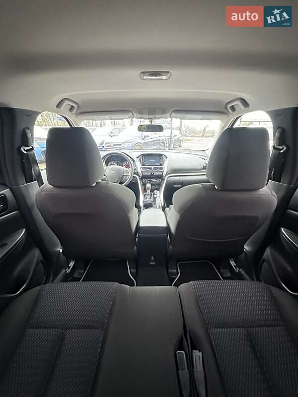 Внедорожник / Кроссовер Mitsubishi Eclipse Cross 2018 в Белогородке фото 25 Внедорожник / Кроссовер Mitsubishi Eclipse Cross 2018 в Белогородке