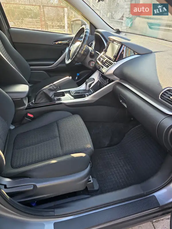 Mitsubishi Eclipse Cross 2018 VIN JA4AS3AA1JZ044796 фото оголошення 12 з 72
