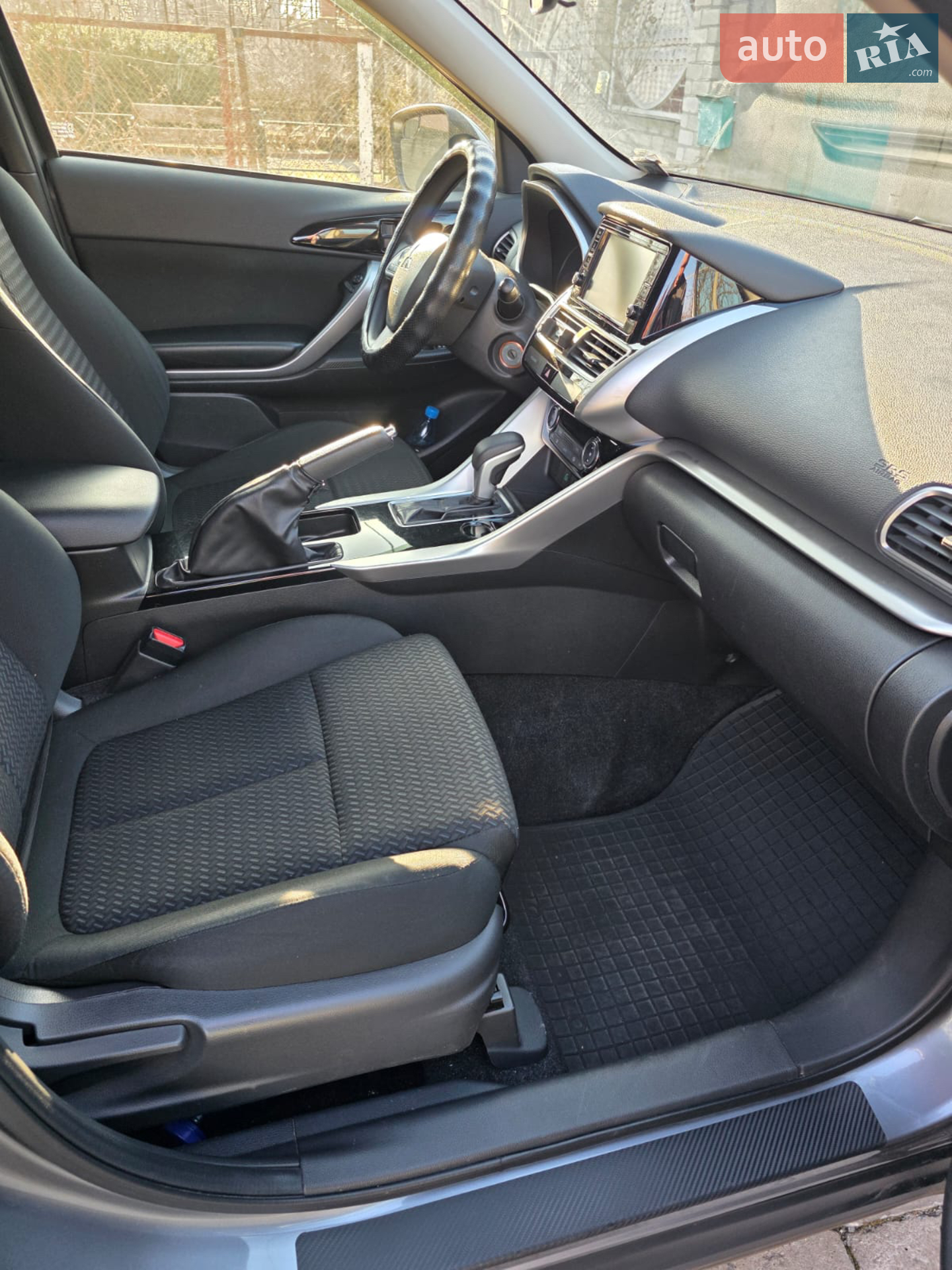 2018 Mitsubishi Eclipse Cross - мініатюра 12