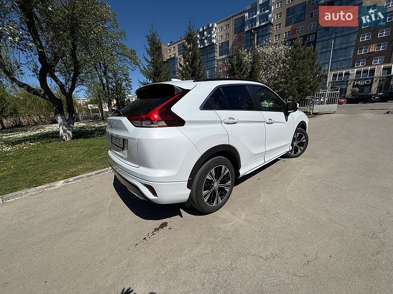 Позашляховик / Кросовер Mitsubishi Eclipse Cross 2022 в Чернівцях