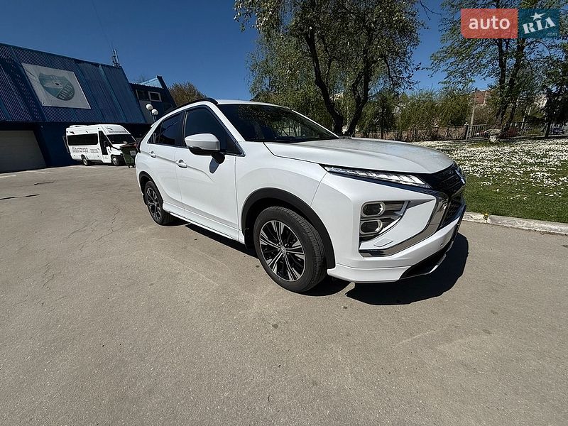 Позашляховик / Кросовер Mitsubishi Eclipse Cross 2022 в Чернівцях