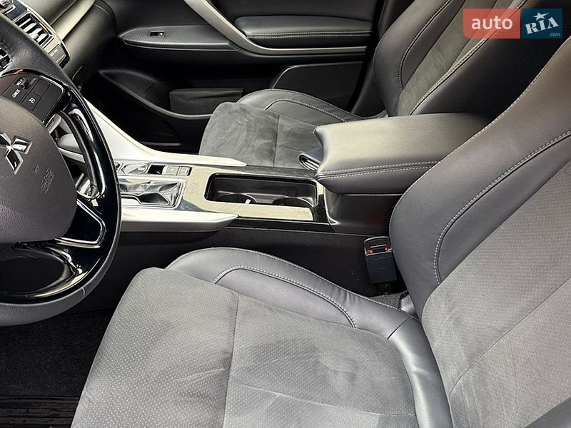 Позашляховик / Кросовер Mitsubishi Eclipse Cross 2022 в Чернівцях
