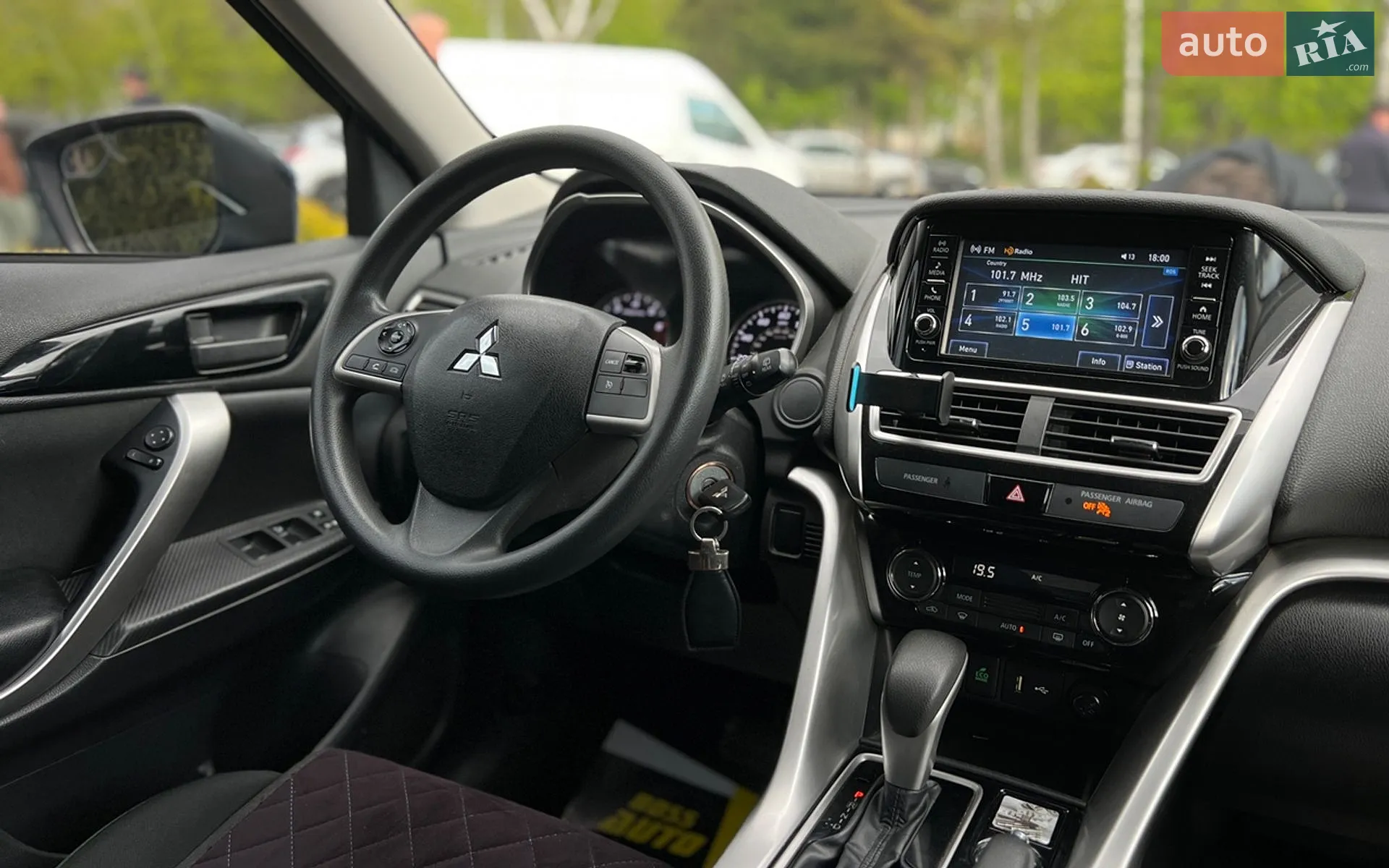 2018 Mitsubishi Eclipse Cross - мініатюра 18